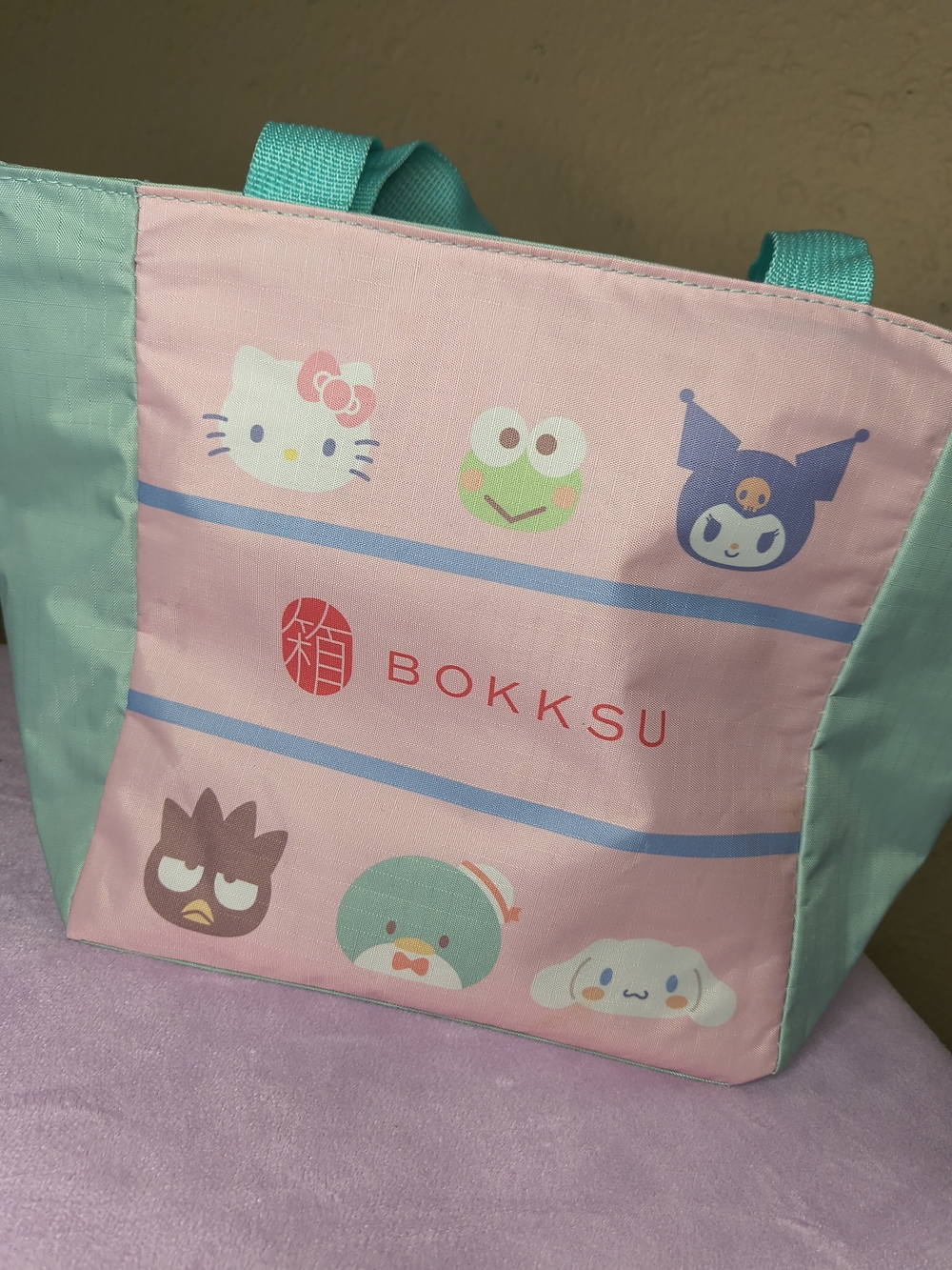 Bokksu Sanrio Hello Kitty and Friends insulated bag
